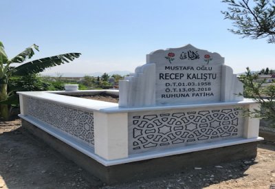 Mezar Taşı